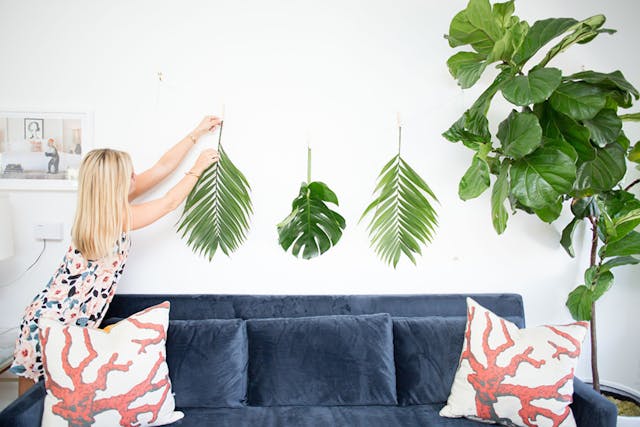 How to Decorate With Real Palm Leaves, 3 Ways